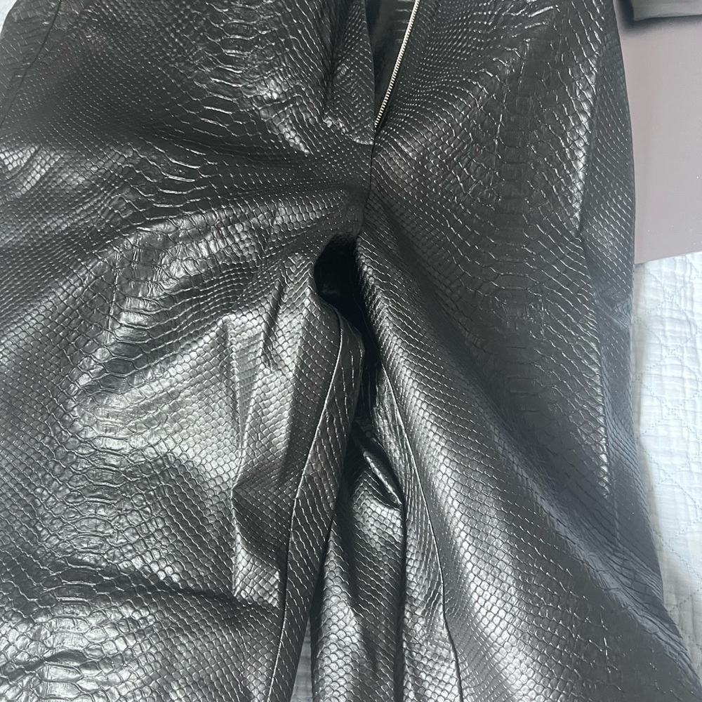 Babaton Textured Black Jacket - image 6